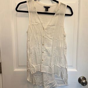 White sleeveless blouse